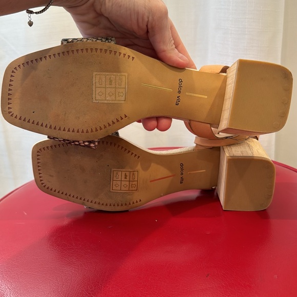 Dolce Vita Snake Skin Block Heel Sz 6.5 - Picture 6 of 7